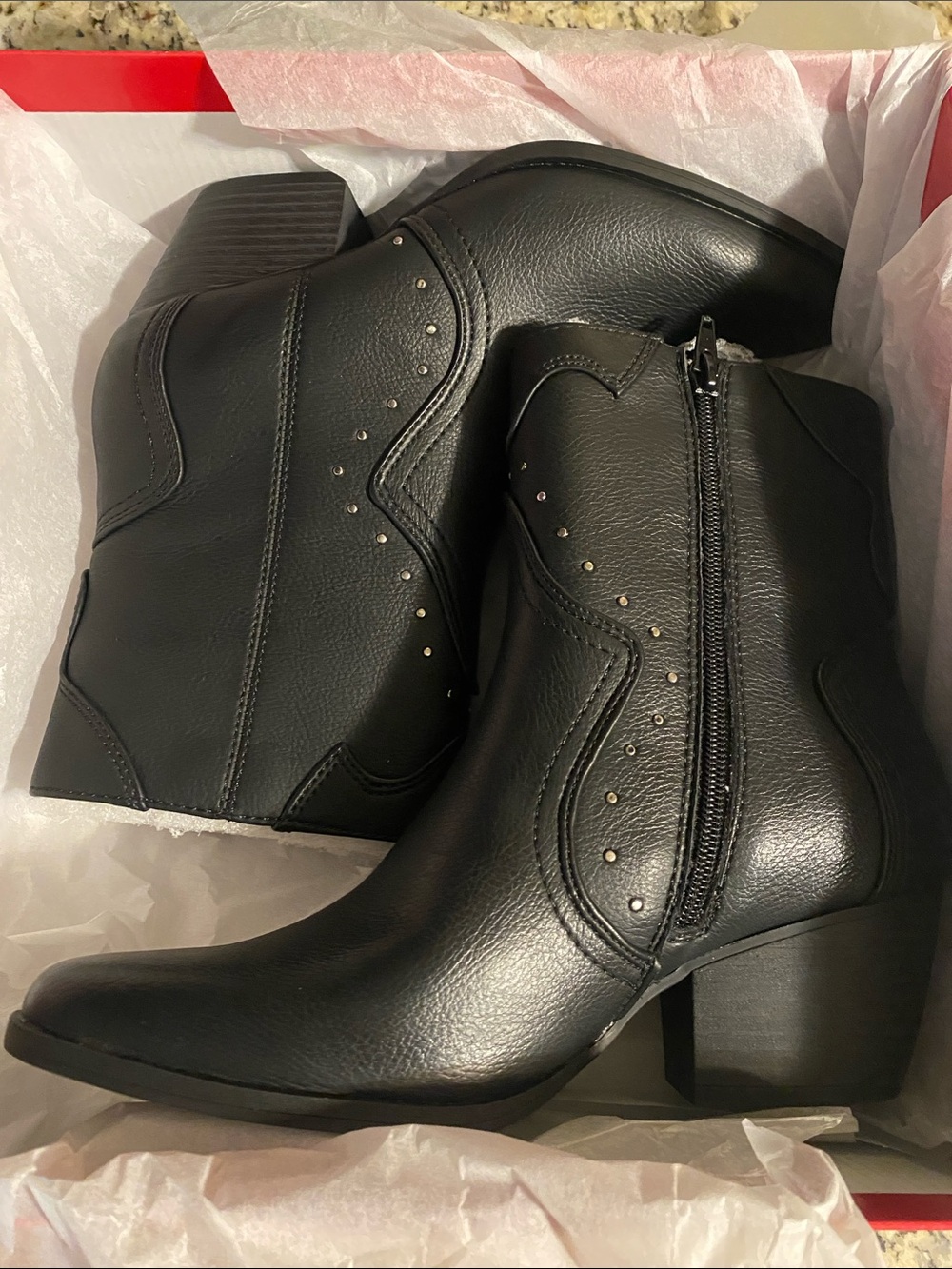 Wonderly Black Joselyn Western-Style Boots 8